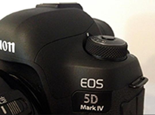 Canon-5D-Mark-IV-camera class="wp-image-510892" 