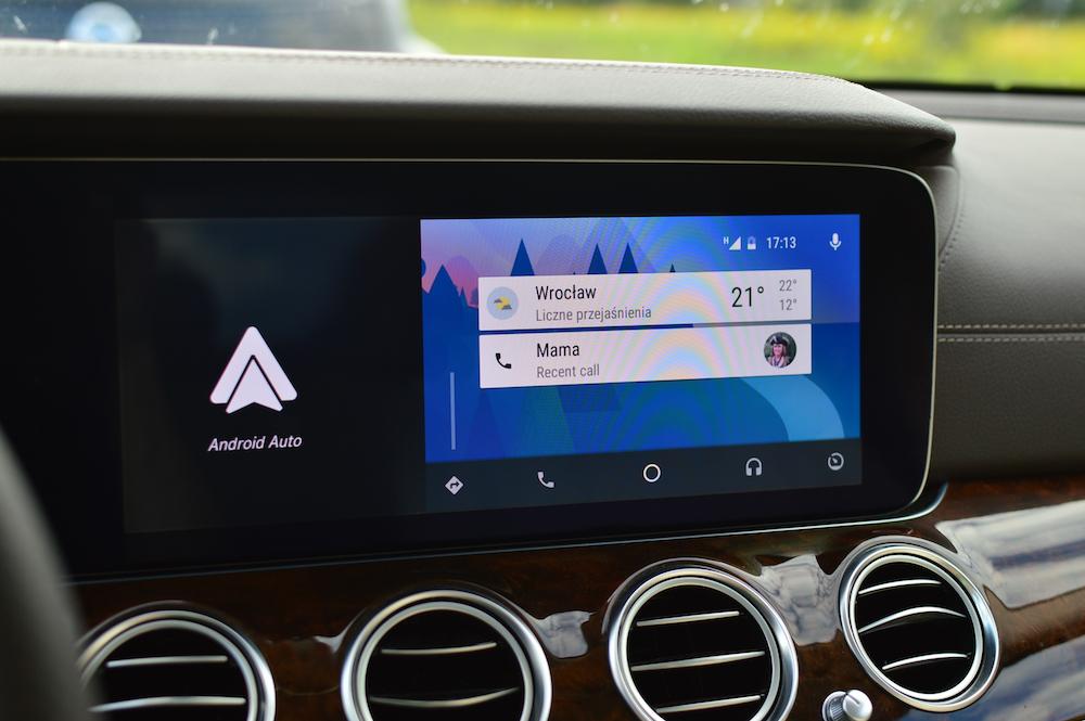 android auto 000 class="wp-image-512233" 