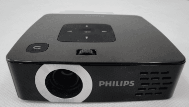 Philips PicoPix 2480 &#8211; projektor stworzony na wakacje. Recenzja Spider&#8217;s Web