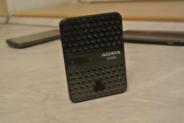 Niby powerbank, niby router, ale w sumie nie wiem dla kogo &#8211; Adata AE400