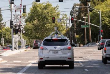 Autonomiczny samochód od Google już teraz jeździ lepiej niż część kierowców