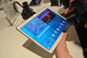 Tym tabletem Samsung naprawdę chce odebrać rynek iPadowi. Galaxy Tab S (10,5 cala) &#8211; pierwsze wrażenia Spider&#8217;s Web