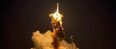 Sześć sekund i wielkie bum, czyli jak Amerykanie stracili rakietę wartą setki milionów dolarów