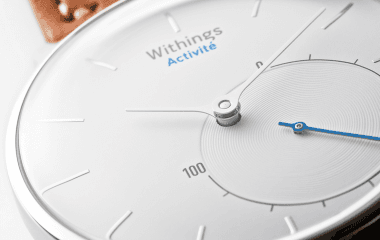Może i nie jest to smartwatch, ale za to najlepszy zegarek z funkcjami smart. Withings Activite &#8211; recenzja Spider’s Web