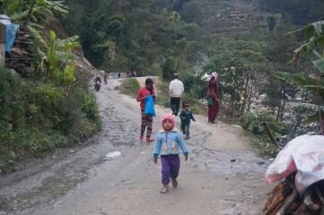 Jak żyje się wśród gór? Himalaje &#8211; piechotą przez Nepal