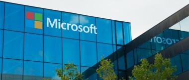 Microsoft przeprasza za Surface&#8217;a i OneDrive&#8217;a, ale to za mało