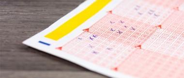 Lotto kumulacja - ile trzeba wydać, żeby na pewno wygrać?