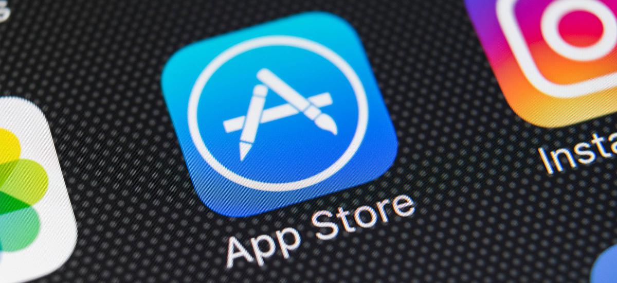 iOS 17 pozwoli omijać App Store. Komisja europejska rzuca Apple na kolana