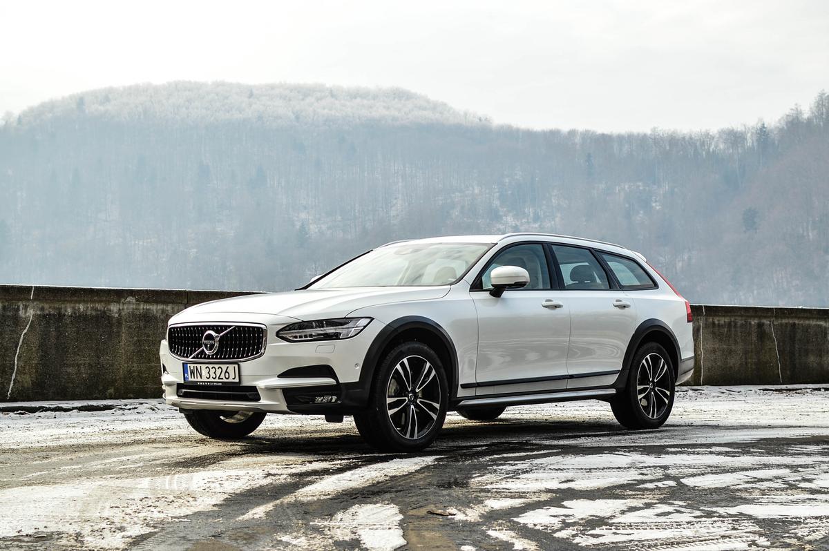 volvo-v90-cross-country-9 class="wp-image-545837" 