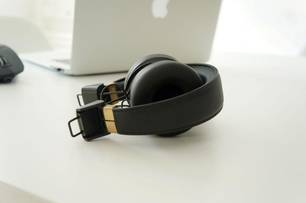 Bezprzewodowe słuchawki Sudio Regent class="wp-image-555423" title="Bezprzewodowe słuchawki Sudio Regent" 