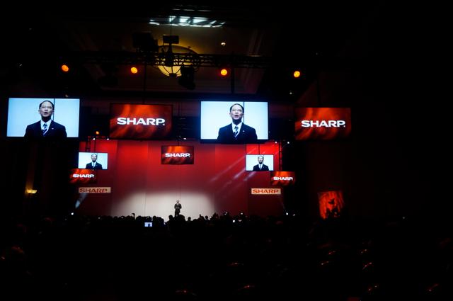 Sharp-ces-konferencja-201401 