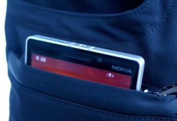 Spodnie kompatybilne ze&#8230; smartfonem Nokia