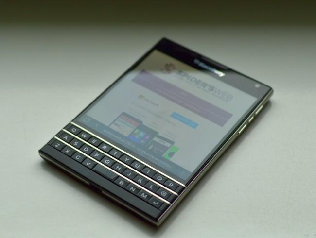 blackberry passport 004 