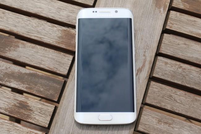 Samsung Galaxy S6 Edge, ekran, 1 