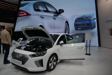 Hyundai atakuje pozycję hybrydowego hegemona - Priusa