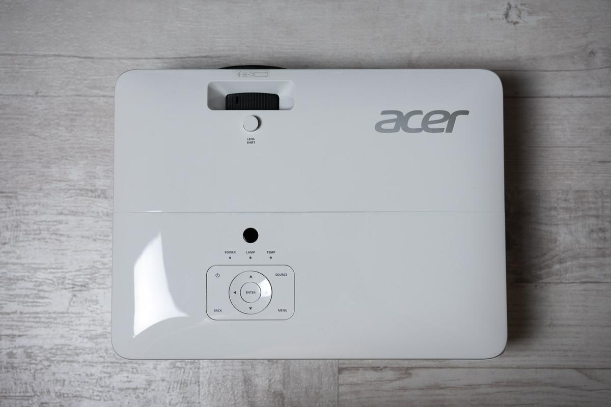 Projektor 4K Acer V7850 - recenzja class="wp-image-627148" 