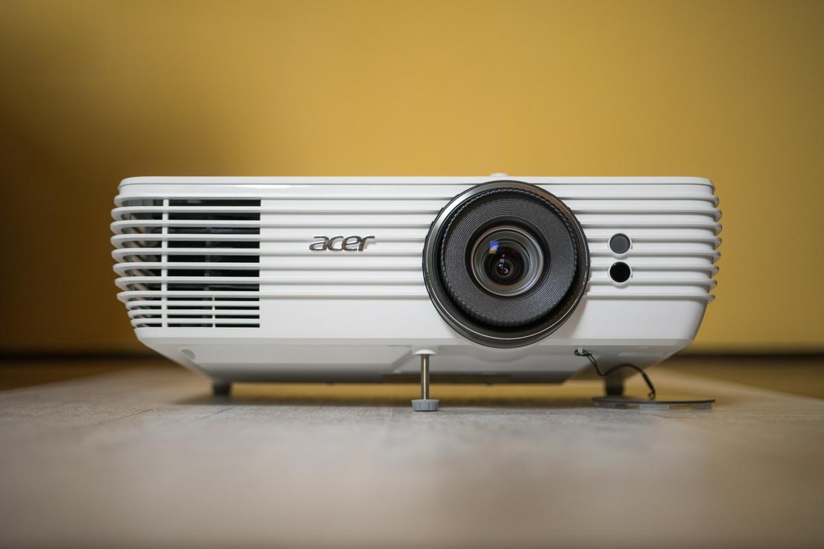 Projektor 4K Acer V7850 - recenzja class="wp-image-627109" 