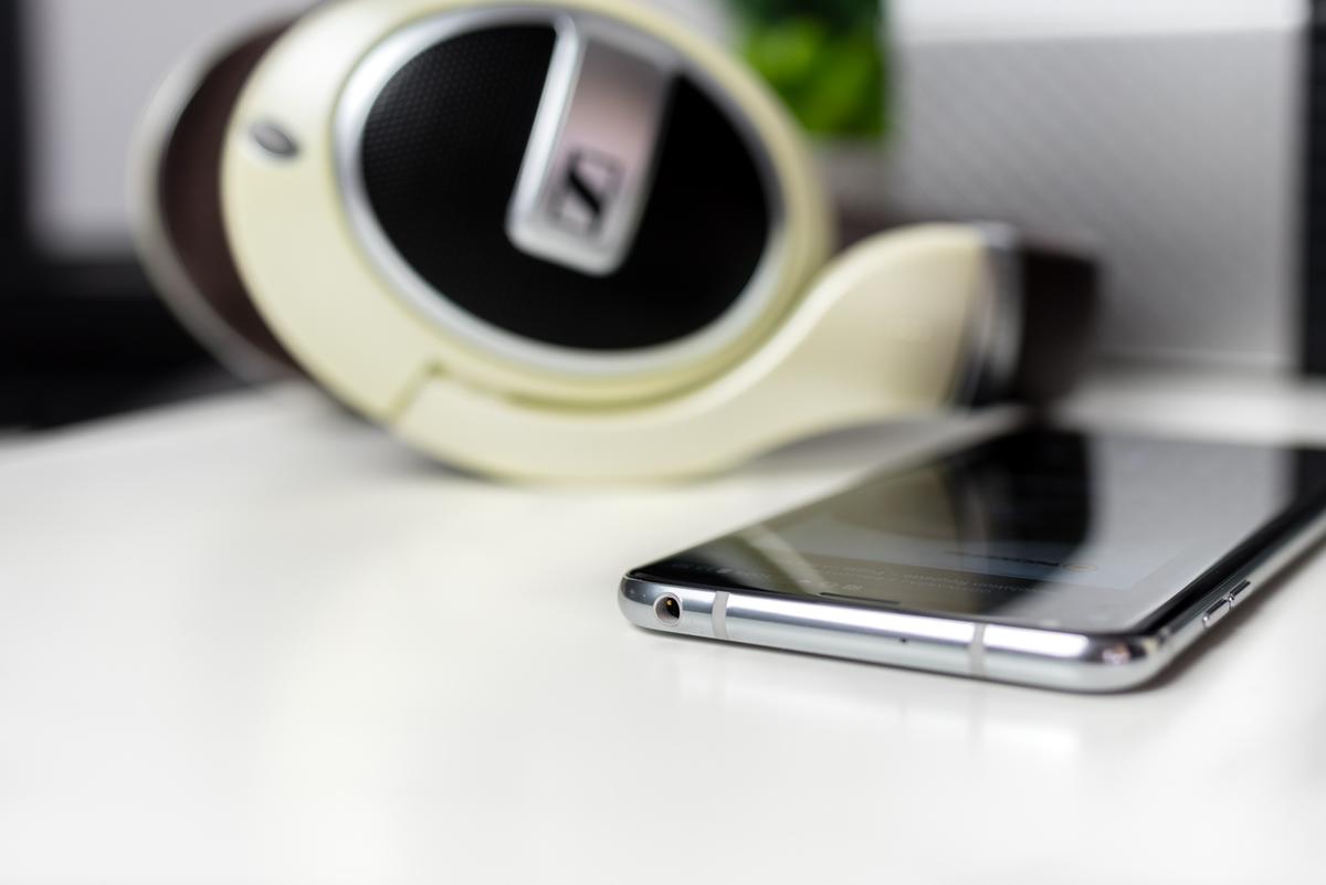 Jak wybrać najlepszy smartfon muzyczny z nowoczesnym gniazdem słuchawkowym? class="wp-image-704649" 