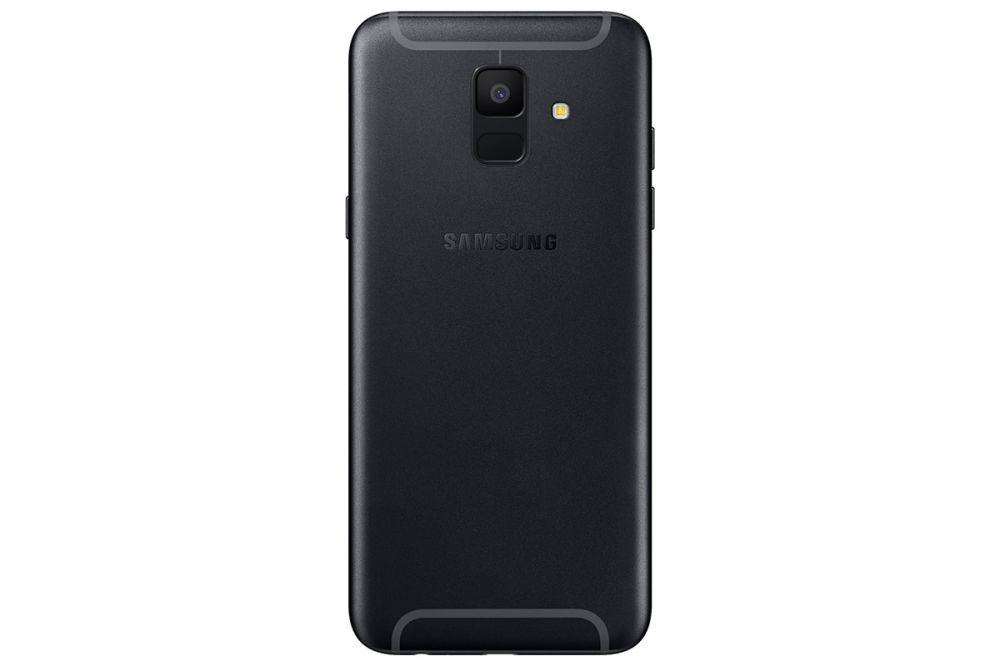 Samsung Galaxy A6 tył class="wp-image-726261" title="Samsung Galaxy 2018: wszystkie telefony Samsunga z 2018 roku" 