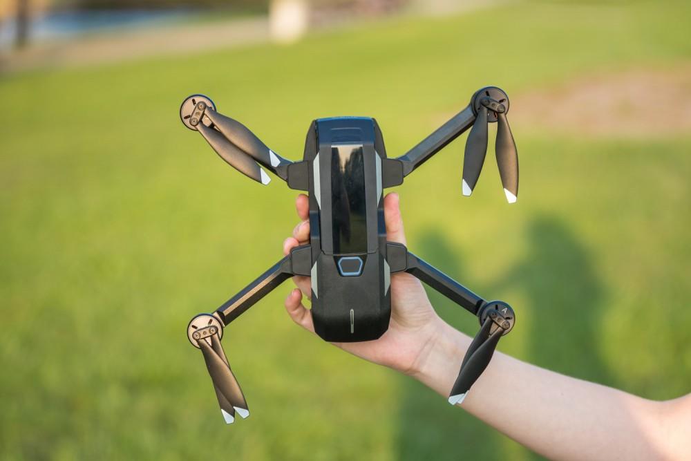 yuneec mantis q recenzja drona class="wp-image-804652" 