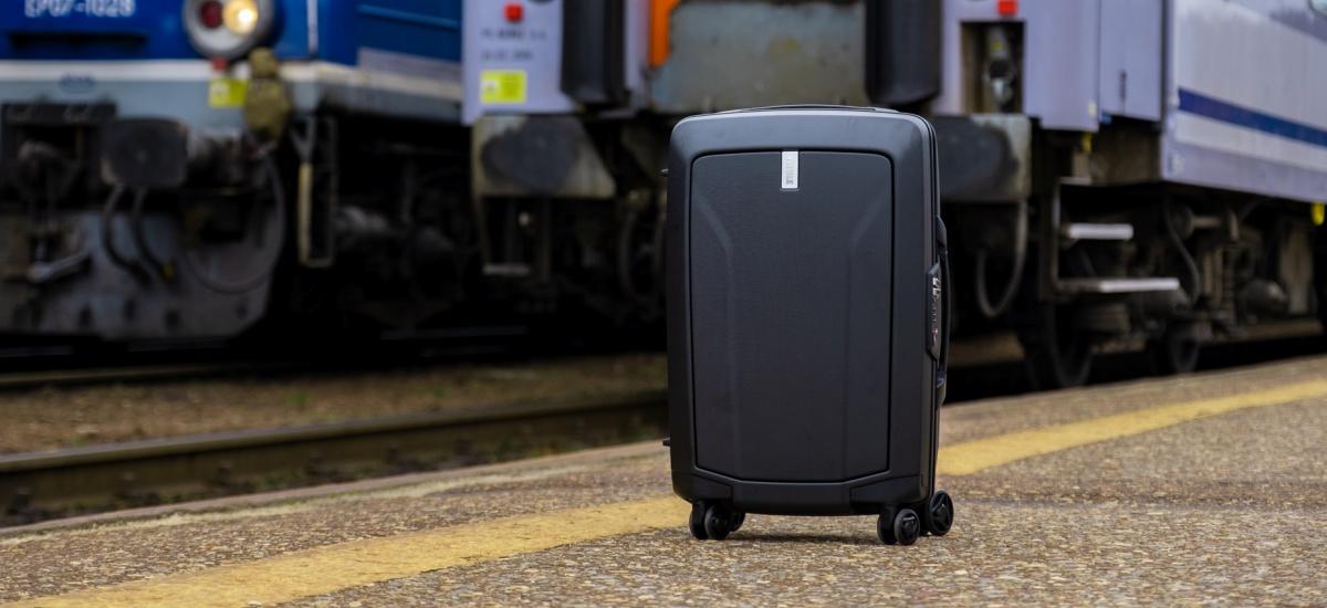 Thule Revolve - test eleganckiej walizki na bagaż podręczny