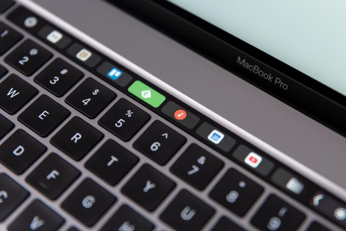 Chcecie MacBooka z dotykowym ekranem? Apple woli nową wersję Touch Bara